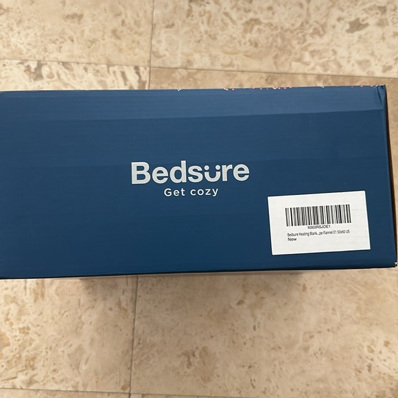 Bedsure Electric Throw Blanket NEW in plastic wrapping - Picture 2 of 3
